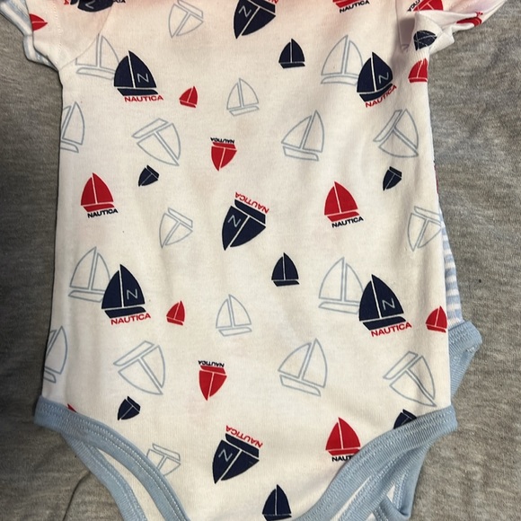 6-9 month boys Nautica bodysuit 4 pack - Picture 3 of 6